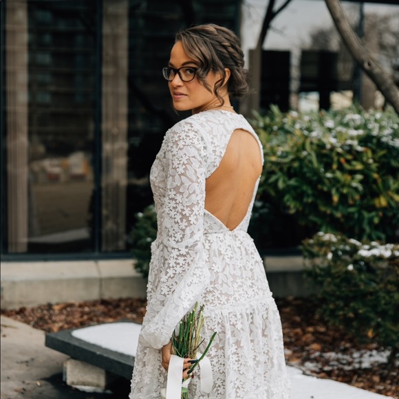 Meet your Posher, Adrianne - Picture 3 of 5